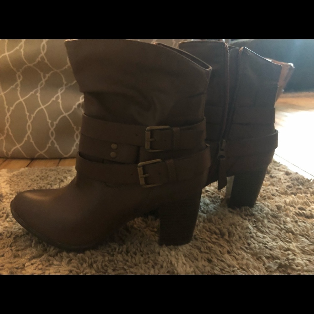 Bingo size 7 boots